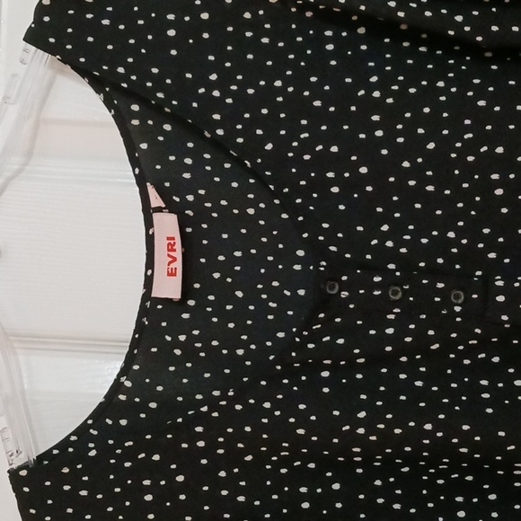 🌹EVRI plus sized black white polka dot print scoop neck sleeveless tank 1X - Picture 3 of 9